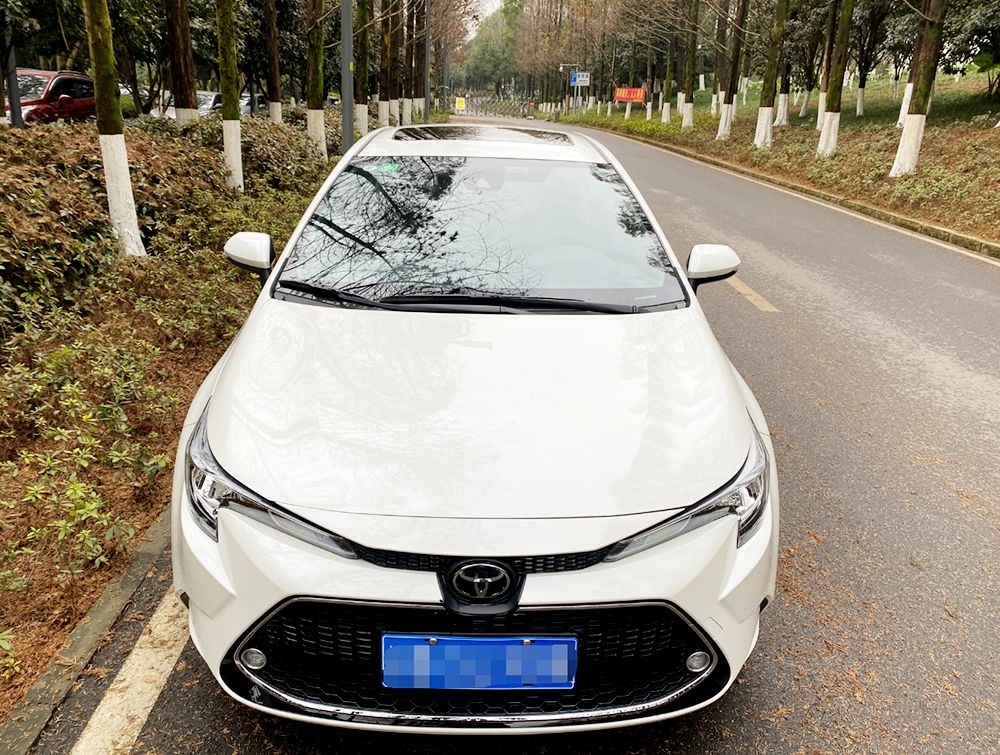 雷凌1.2t运动版车主空间测评,丰田雷凌1.2T开车效果怎么样