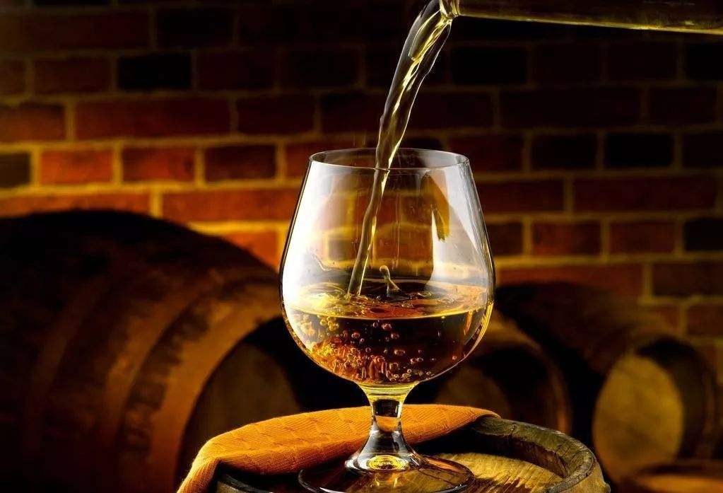 一顿酒小伙住进ICU,花五六十万,只因会自我消化的急性胰腺炎