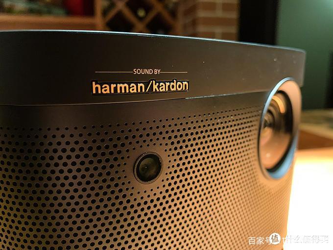 极米newz8x投射比,极米Z8X对比小米投影仪