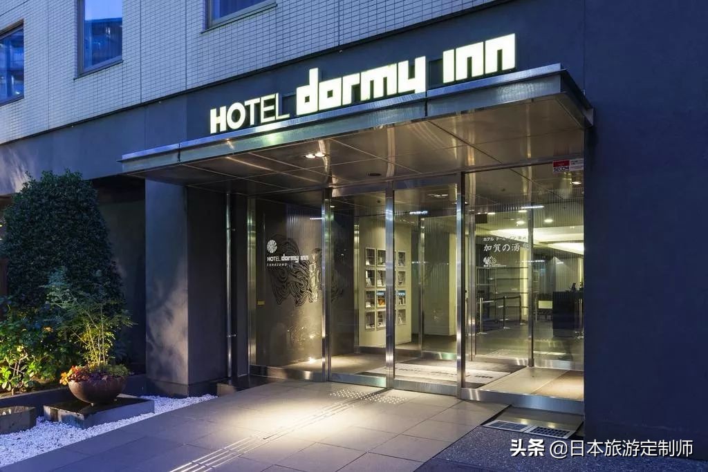 住宿性价比超高的酒店,推荐几家性价比高的旅馆和酒店