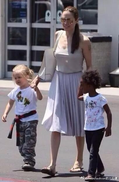 valextra意大利跟中国价格对比,valextra是奢侈品牌么