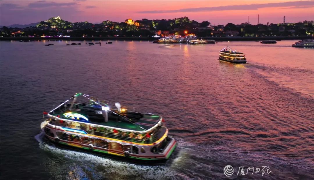 厦门夜市公园夜间美景和文化体验,厦门魅力夜游