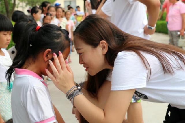 当孩子遭遇嘲笑你该怎样做,当孩子被人嘲笑怎么办