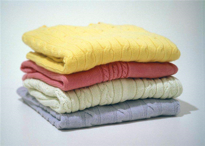 毛衣衣服洗变形了怎么补救,毛衣肩部因晾晒变形了怎么处理