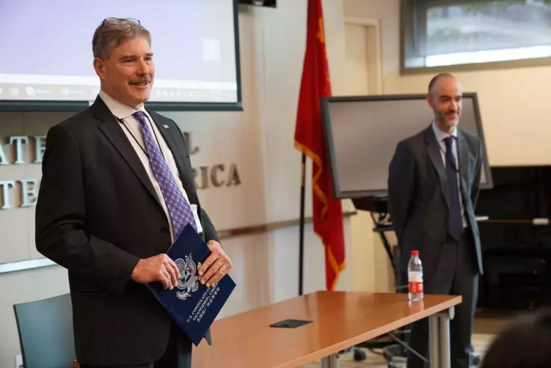 美领馆签证视频,美领馆签证工作时间