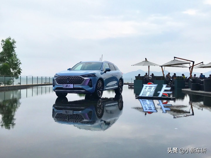 wey摩卡颜宇鹏试驾,wey摩卡最新试驾视频