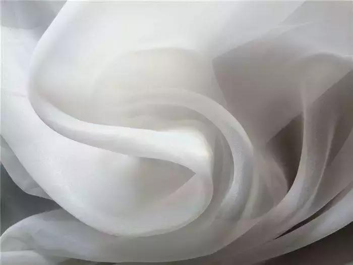 02真丝和03真丝哪个贵,真丝弹力缎和真丝双绉哪个贵