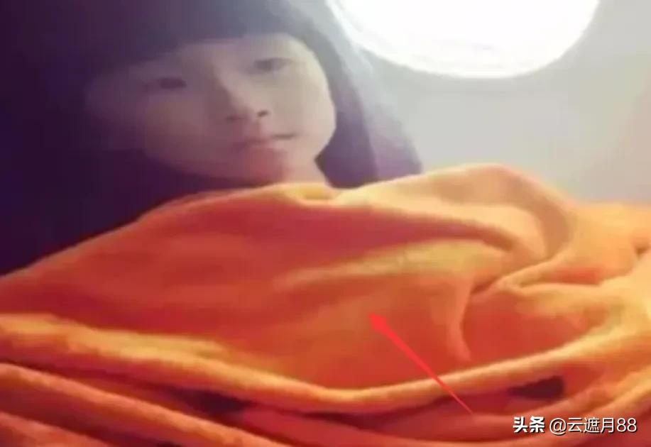 飞机上免费提供什么东西可以带走,飞机上提供的哪些东西是免费的