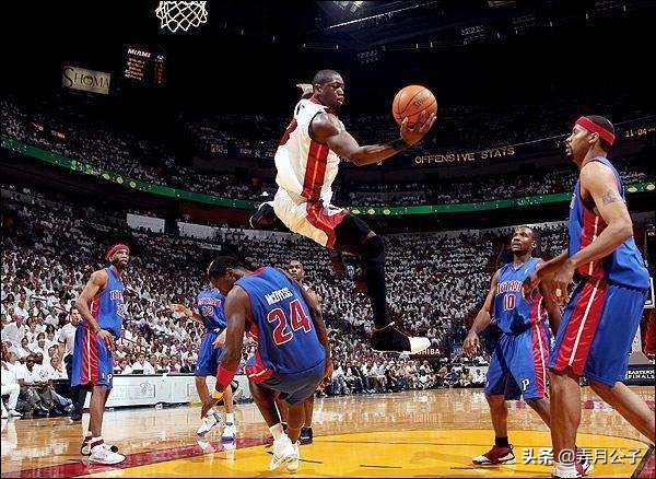 韦德少了半月板为什么还能打球,韦德和库里巅峰对比