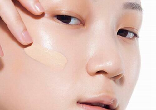 贵妇膏防晒隔离的使用顺序是什么,隔离可以代替防晒霜底妆吗
