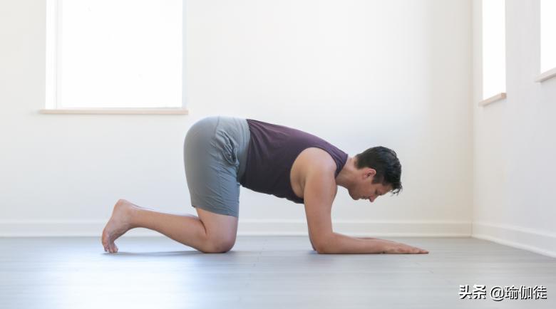 手腕疼痛可以练什么瑜伽,手腕疼的瑜伽康复动作