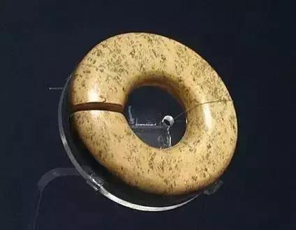 玉有五色沁胜得十万金什么意思,玉有五色沁胜得十万金是什么意思