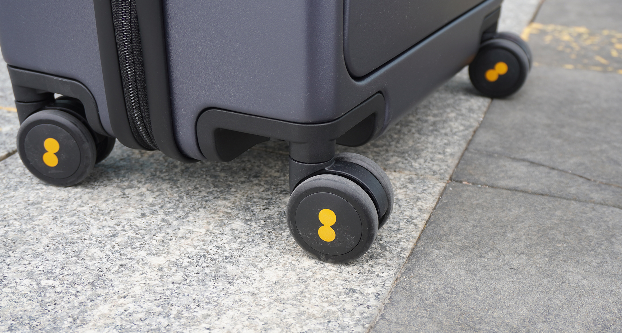 出差旅行行李箱怎么选，地平线8号拉杆箱颜值高又实用