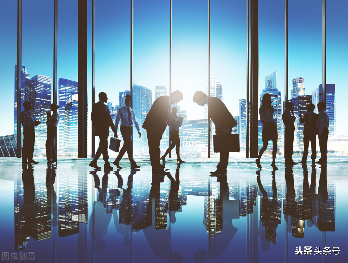 发现职场同事都给你下套,怎么给厌恶的同事下套