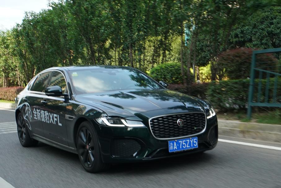 谁说捷豹不如BBA？试驾新款捷豹XFL：隔音夸张，底盘质感棒