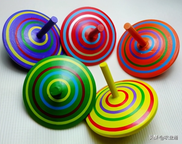 80后小时候玩的纸玩具,小时候玩过的玩具80后满满的回忆