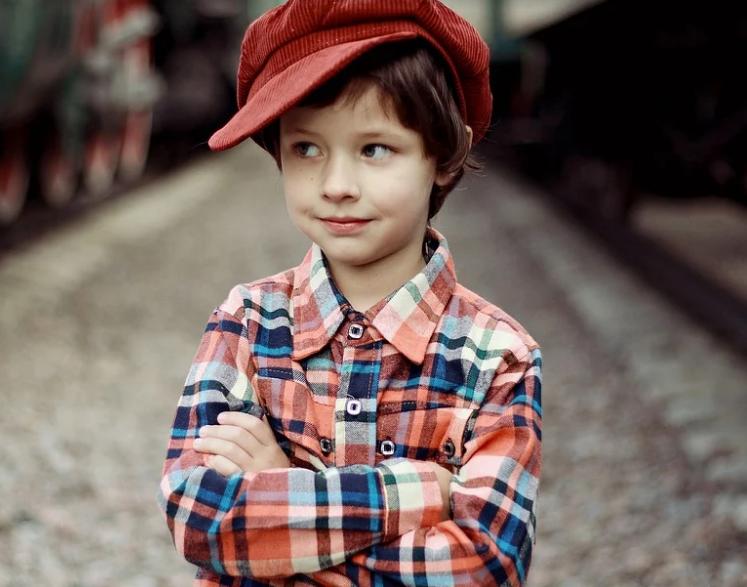 小学生涂鸦神笔马良,神笔马良小学生图画