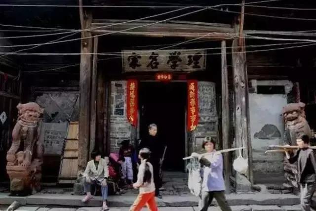 这个村庄一千年前建了个生态下水道，至今旱涝不惧