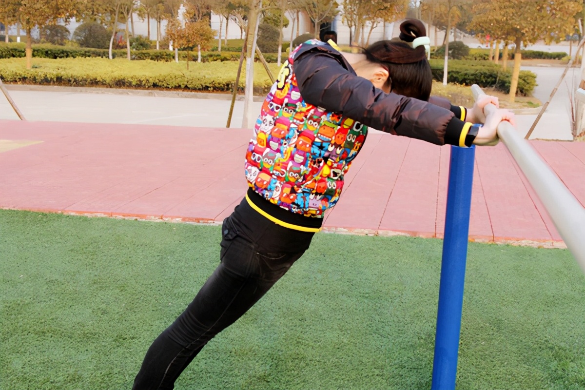 女50岁最近总是胸闷气短没力气,50多岁胸闷气短是怎么回事