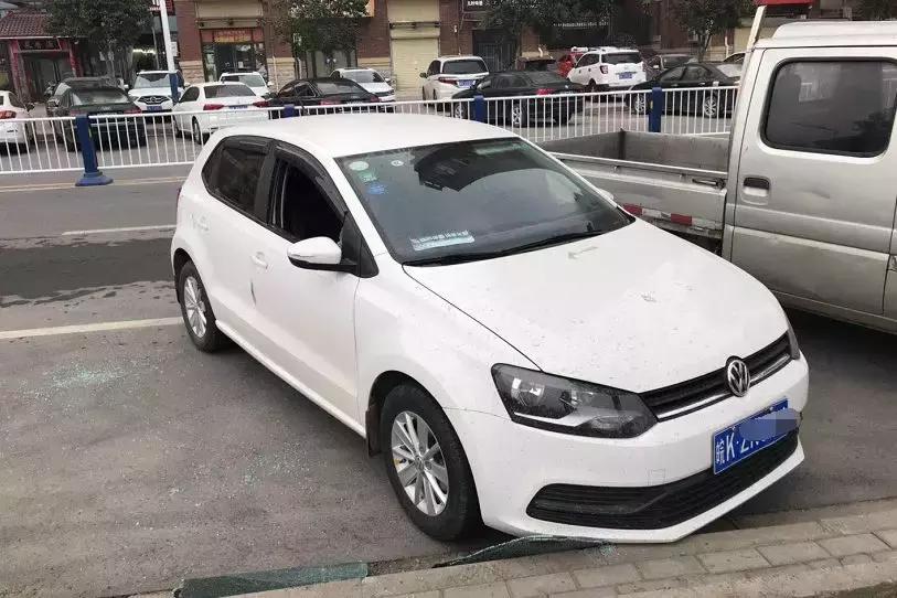 阜阳城南车辆被砸,阜阳高速时代华府车祸