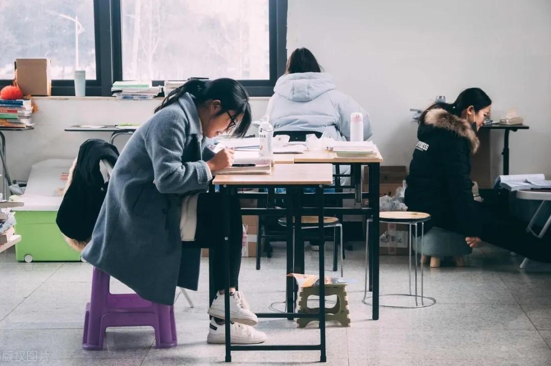 40岁以上的鱼鳞病,24岁小伙鱼鳞病