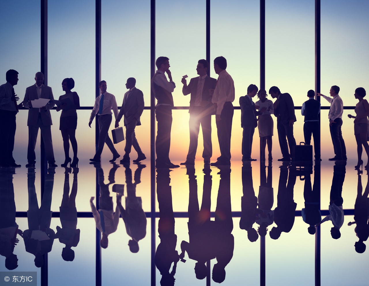 境外旅游团回国带什么证件,去国外旅游可以带什么东西免关税