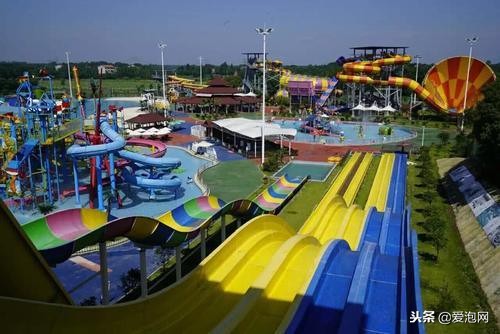 中国最具魅力的、最浪漫的温泉度假村:湖北洪湖悦兮半岛温泉!