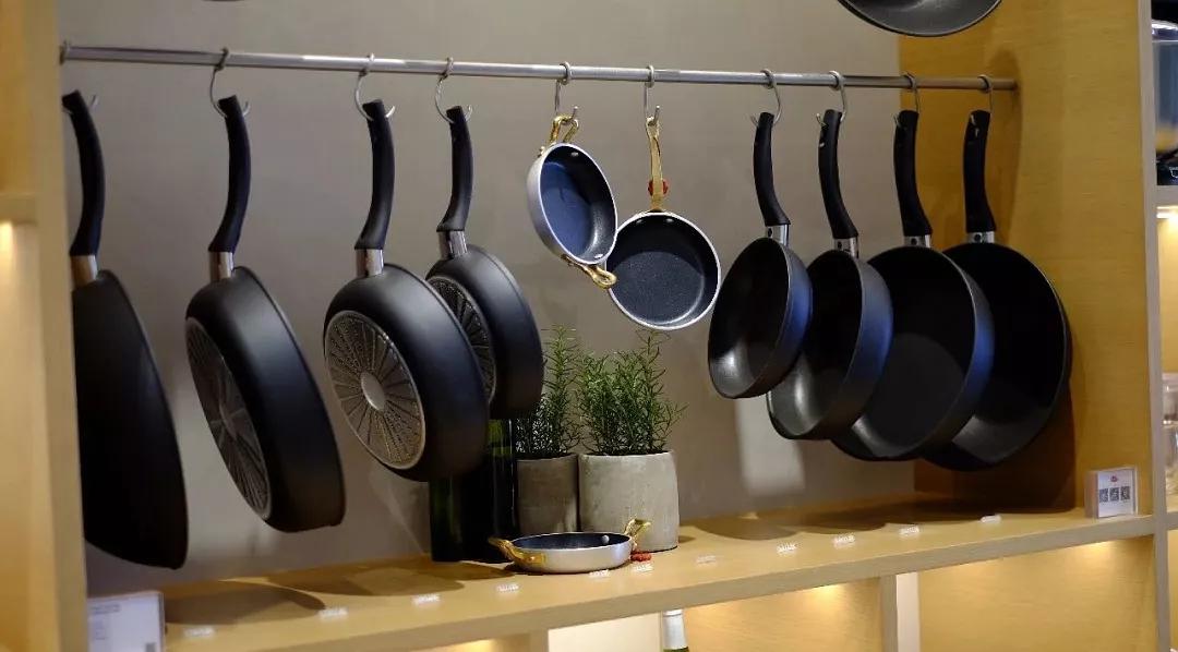 双立人厨具是德国品牌吗,双立人厨具是几线品牌