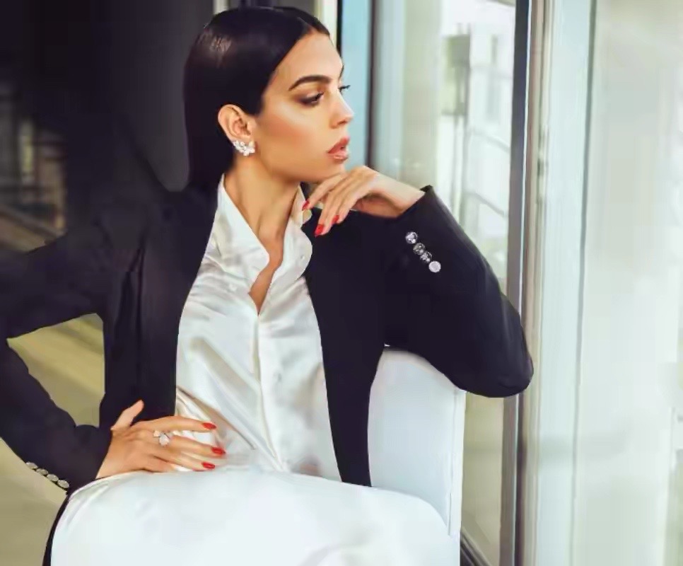 c罗亲子装,c罗居家训练大秀身材