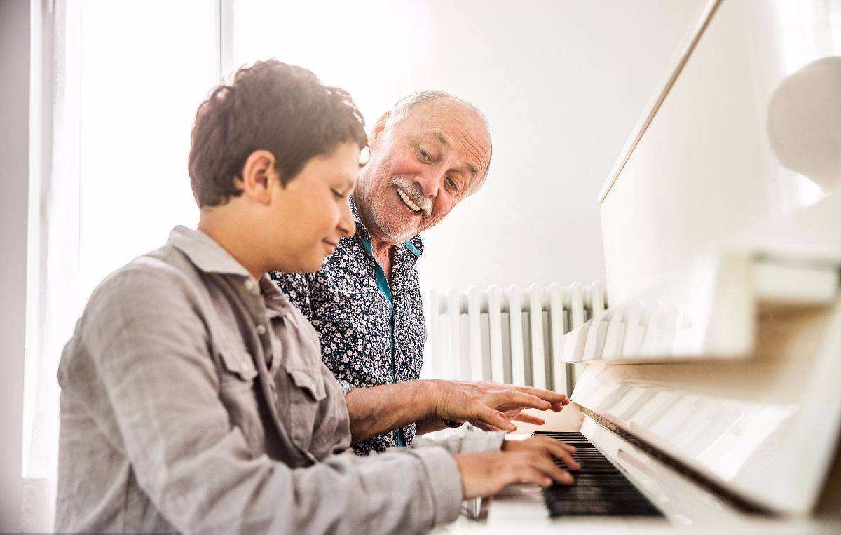 孩子犯错不认错怎么处理,孩子犯错死活不承认怎么办