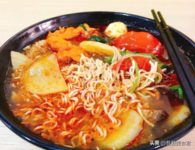 正宗做麻辣烫的汤料配方,张亮麻辣烫汤料配方加盟费多少钱