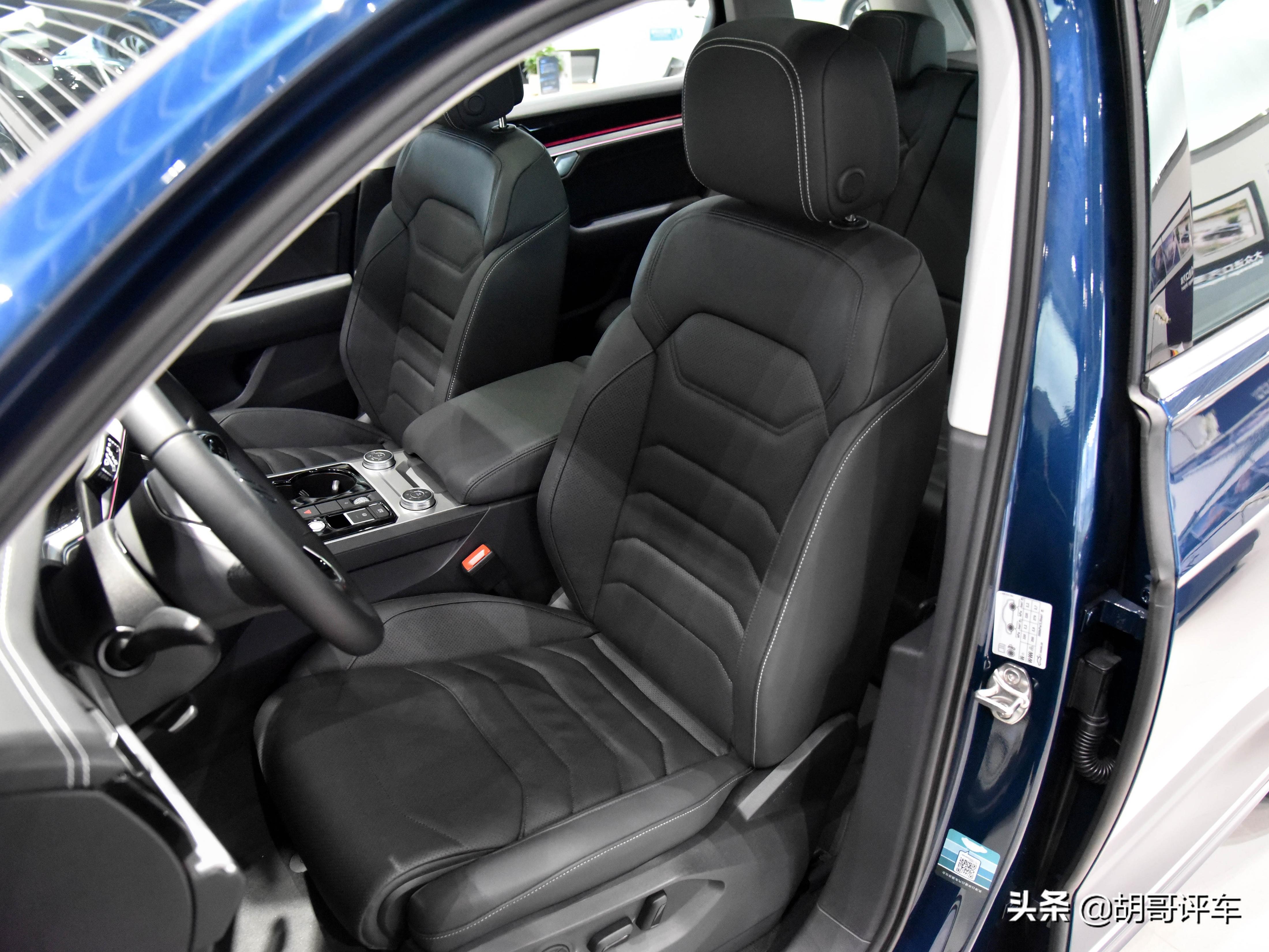 新款大众途锐2.0t四驱测试,四驱豪华中型suv推荐