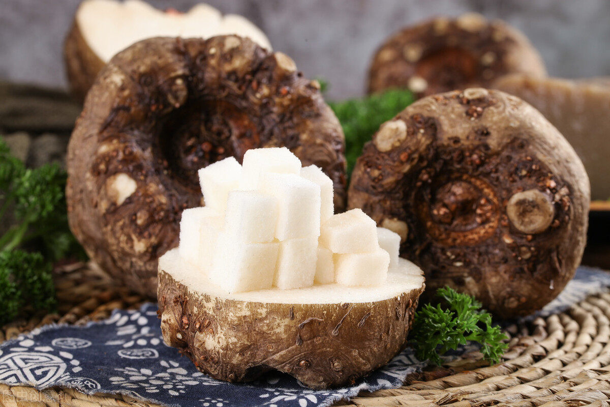 1亩地盈利10000,1亩地赚500元70亩地一年赚多少钱