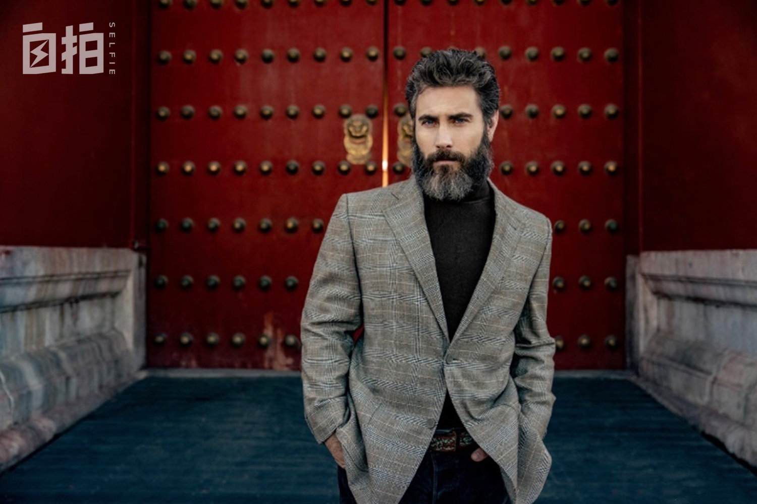 我叫曹操，美国人，娶北京姑娘、学中国文化，现在变成了北京大爷