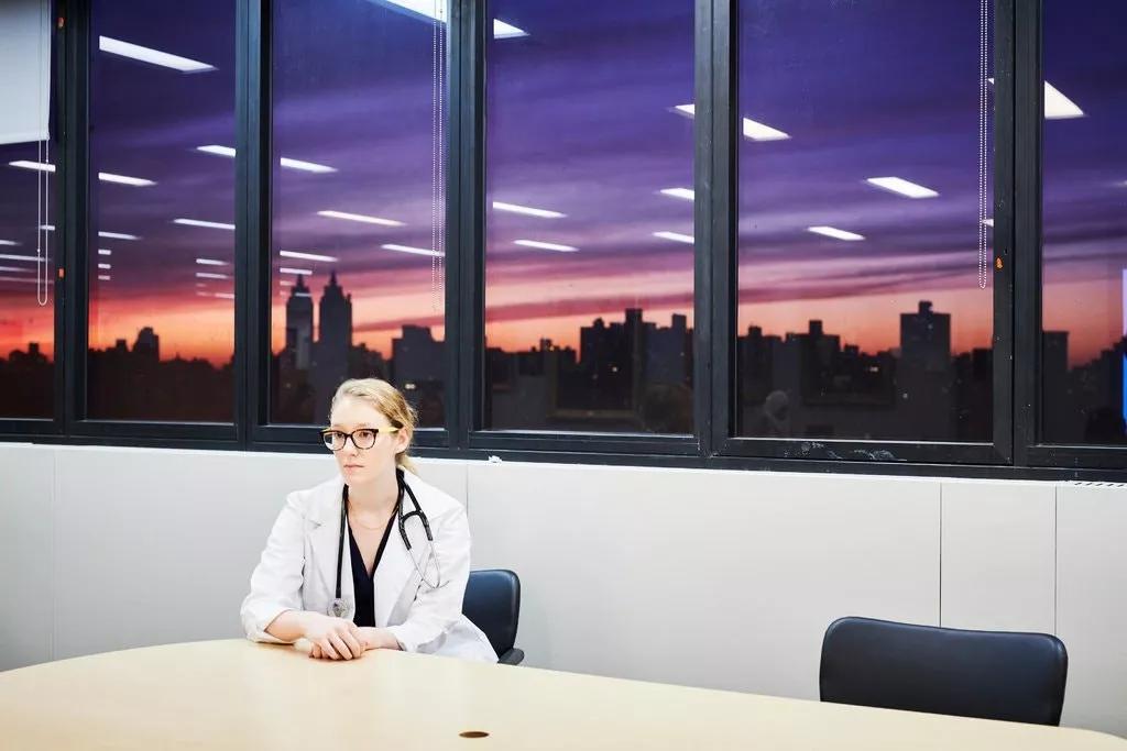 难忘2019：第二例艾滋病痊愈，多家医学院免除学费……