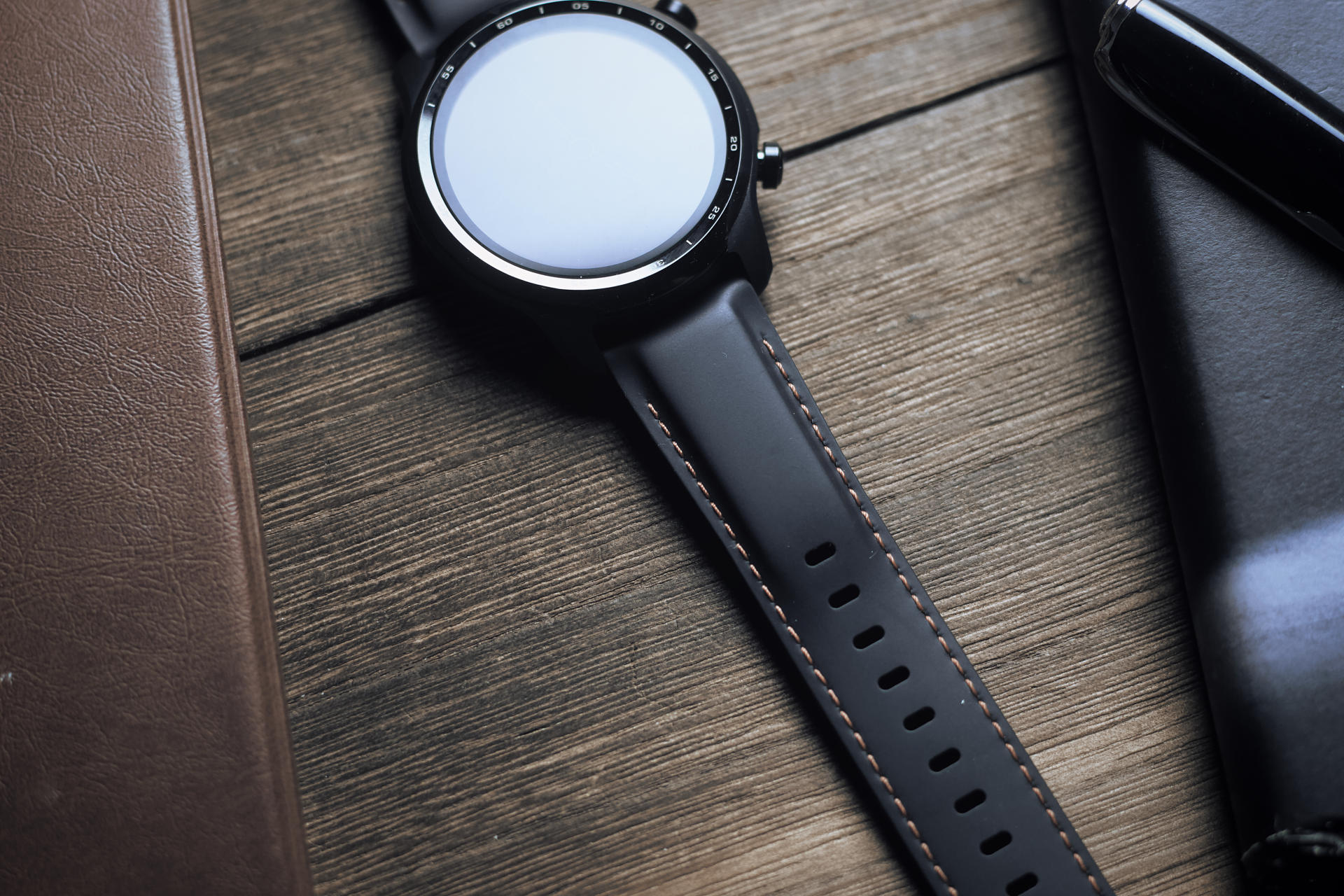 ticwatchpro3老款和新款,ticwatchpro3尊享版评测