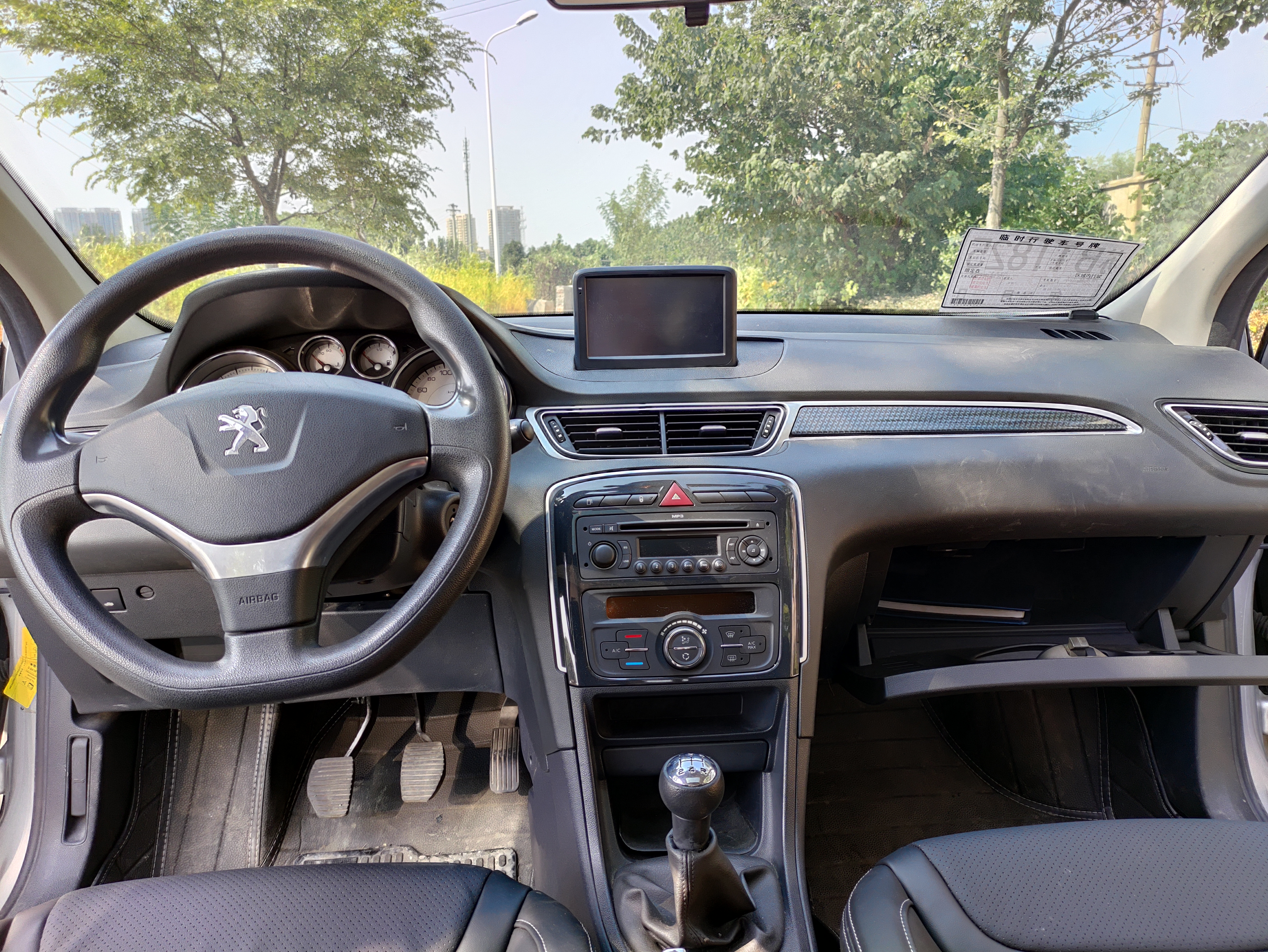 标致308跑了15万公里值得买吗,2万多能买到标致308吗