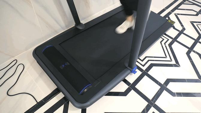 天猫精灵！小姐姐想跑步-小米有品小金K12语音跑步机体验