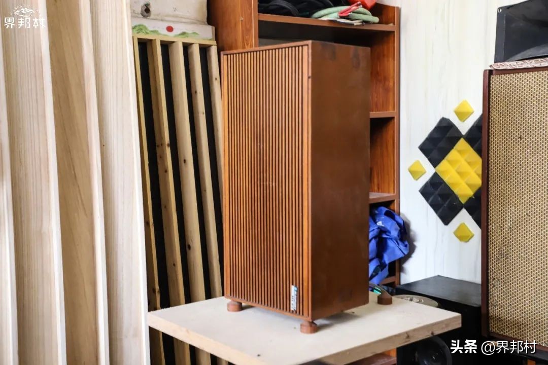 别小瞧这个二手音响店，有的是我们买不起的好宝贝，平时都藏着呢