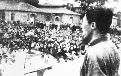 宁死不屈的战斗诗人，闻一多杂文：让良善者振奋，邪恶者丧胆