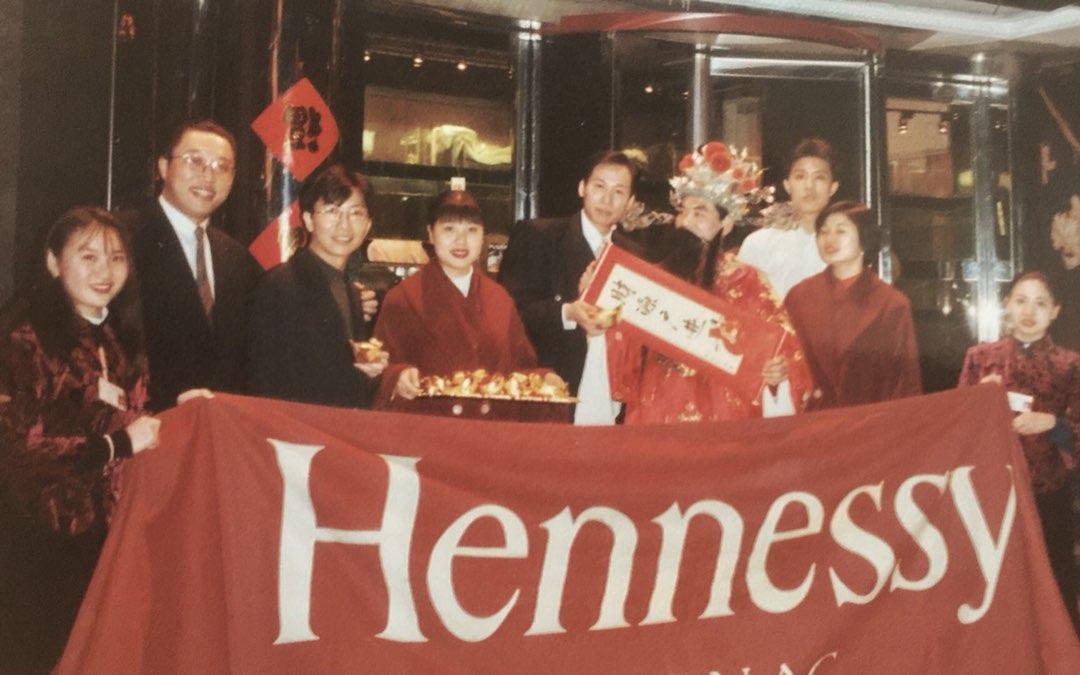 天津夜生活玩什么好,天津酒吧夜生活实拍