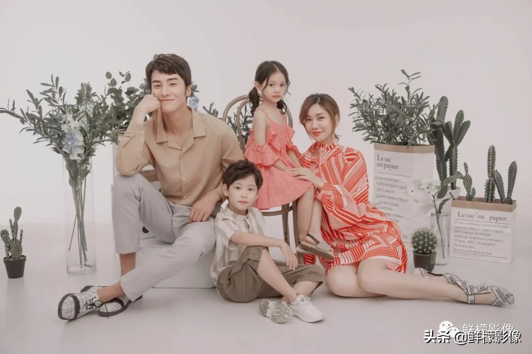 新春全家福拍摄技巧,全家福新年拍照姿势推荐