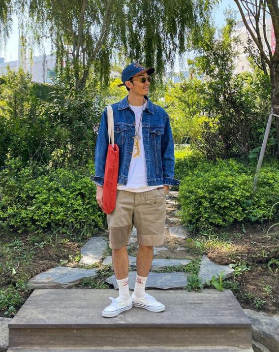 28-35女生这样穿简约清新超减龄,穿搭指南男生怎么穿才能更显man