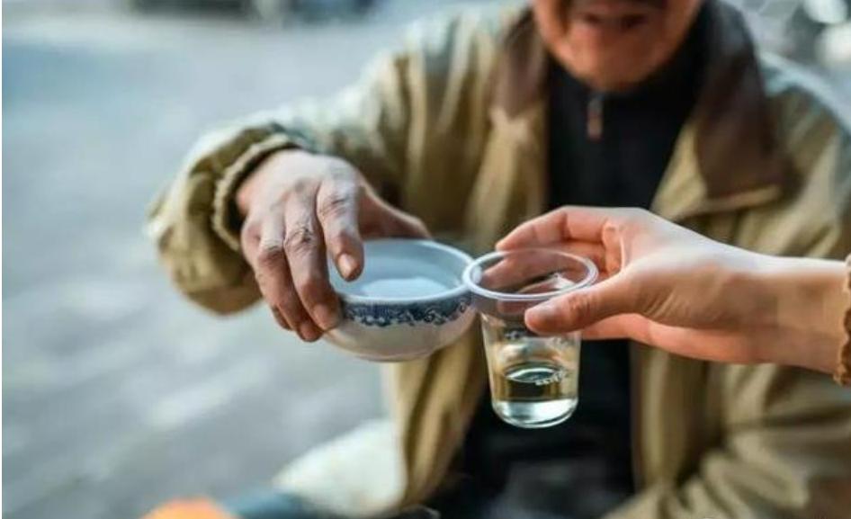 人喝醉了说话气人,人在酒后的表现