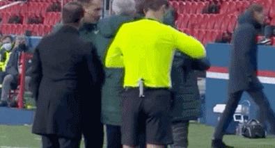 欧冠决赛采访遇到种族歧视,欧冠种族歧视罢赛