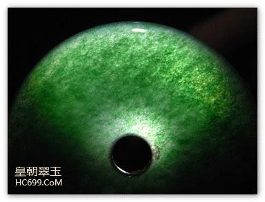 翡翠和玉有什么区别哪一个更好,翡翠和玉有什么区别哪个更好