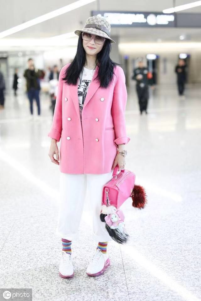 张柏芝短发造型图片大全集,张柏芝湿发造型慵懒迷人