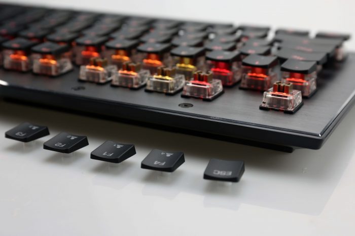 能够媲美cherry轴的机械键盘,泰坦轴键盘的缺点和优点