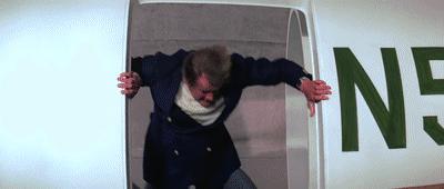 007大钢牙视频,007大钢牙咬死鲨鱼