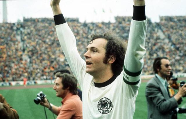 足球“自由人”能力要求有哪些,攻守兼备的足球阵型七人制